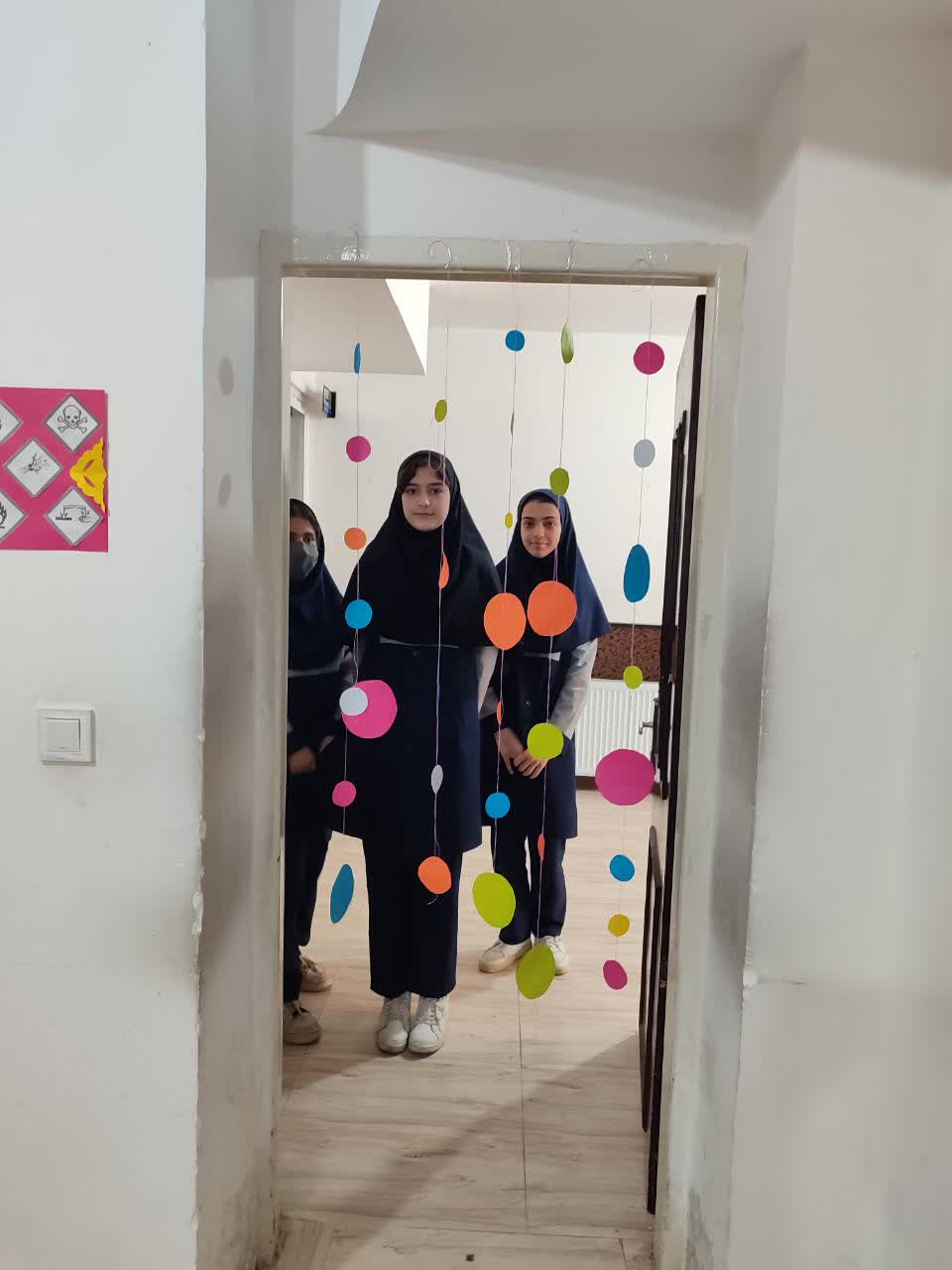 مرتب سازی آزمایشگاه دبیرستان
